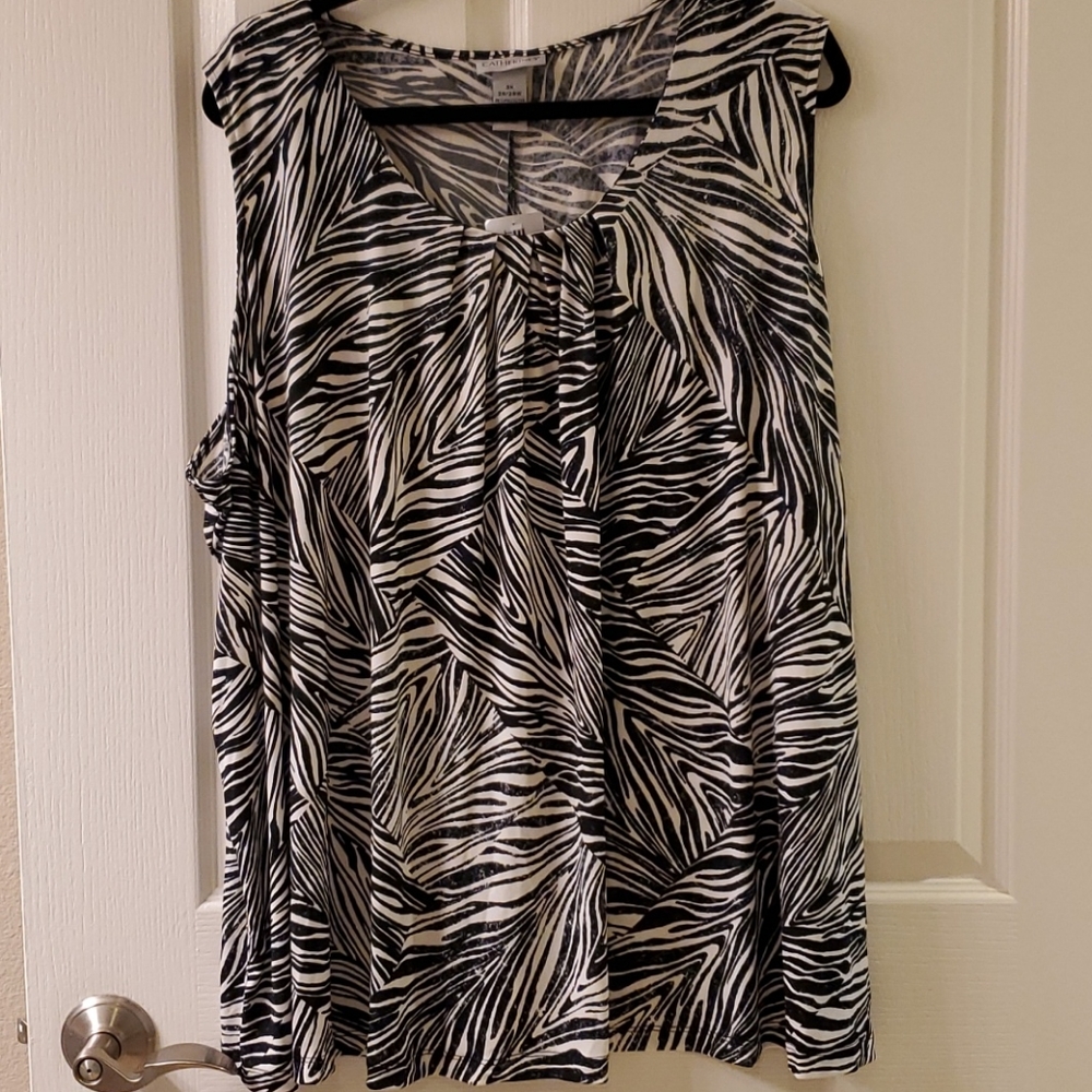 NWT flowy tank.